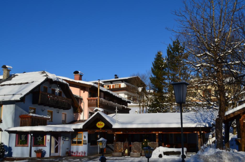 Alpengasthof Dollerhof Hotel Abtenau Exterior foto